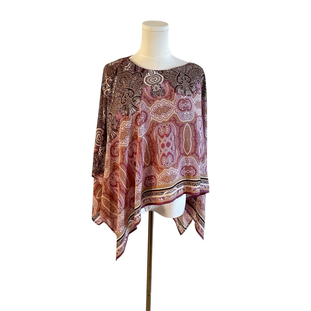 👉 New Directions Paisley Print Poncho Top